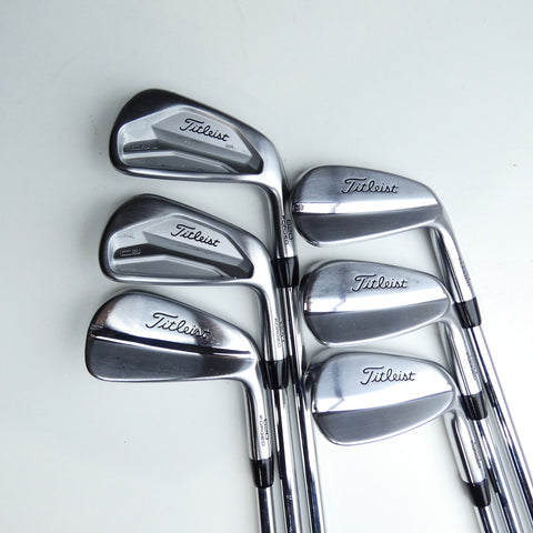 Used Titleist 620 CB & 620 MB Combo Iron Set / 4 - 9 IRON / X-Stiff Flex