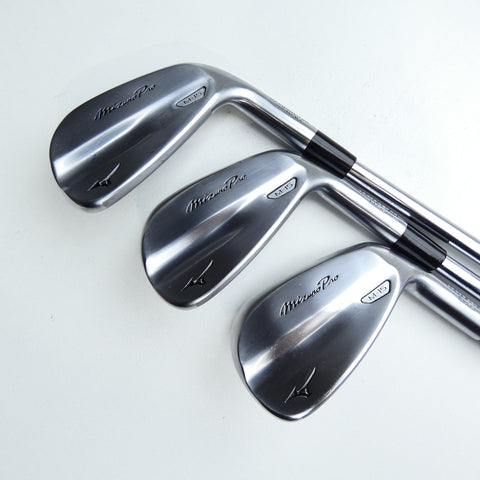 Used Mizuno M-15 Iron Set / 4 - PW / Stiff Flex