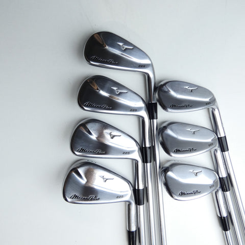Used Mizuno Pro 225 Iron Set / 5 - PW / Stiff Flex