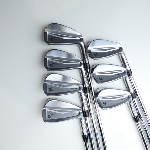 Used Takomo 201 Iron Set / 4 - PW / Regular Flex