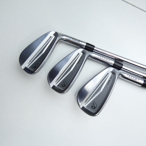 Used Takomo 201 Iron Set / 4 - PW / Regular Flex