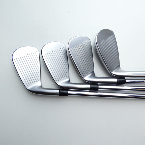 Used Titleist T250 2025 Iron Set / 5 - PW + 48° / X-Stiff Flex