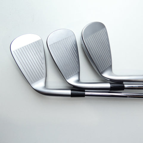 Used Mizuno JPX 925 Hot Metal HL Iron Set / 5 - PW / Regular Flex