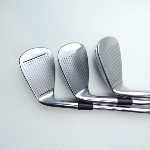 Used TaylorMade RSi 2 Iron Set / 5 - PW / Stiff Flex