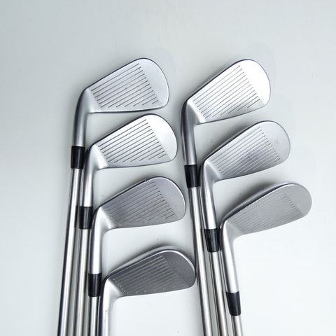 Used Mizuno JPX 900 Forged Iron Set / 4 - PW / X-Stiff Flex
