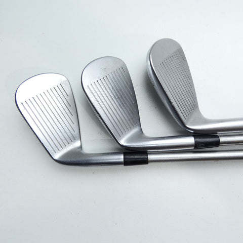 Used Mizuno JPX 900 Forged Iron Set / 4 - PW / X-Stiff Flex