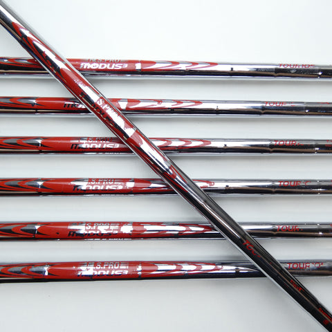 Used Mizuno JPX 900 Hot Metal Iron Set / 4 - PW / Regular Flex