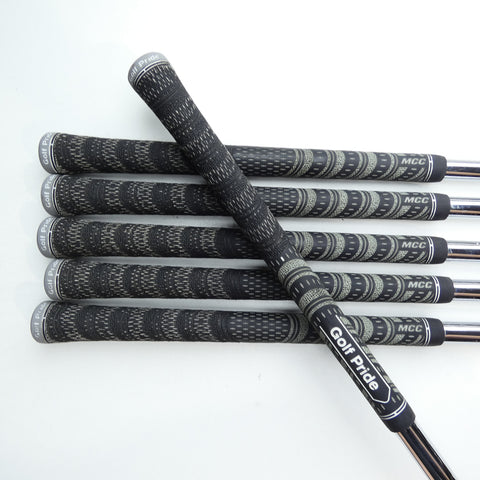 Used Mizuno JPX 923 Hot Metal Iron Set / 5 - PW / Regular Flex