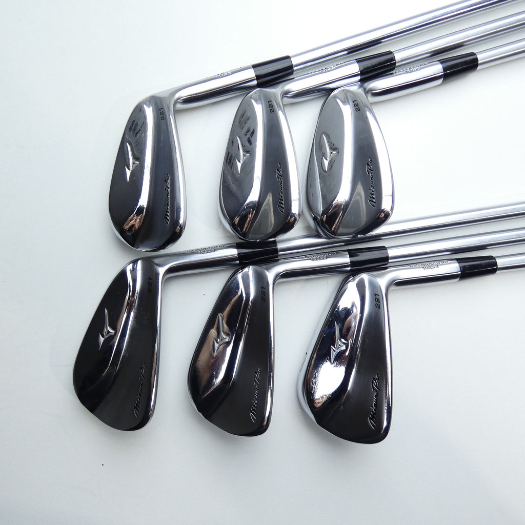 Used Mizuno Pro 221 Iron Set / 5 - PW / X-Stiff Flex