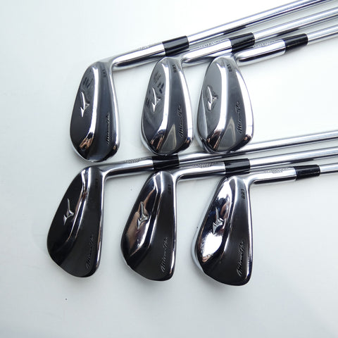 Used Mizuno Pro 221 Iron Set / 5 - PW / X-Stiff Flex