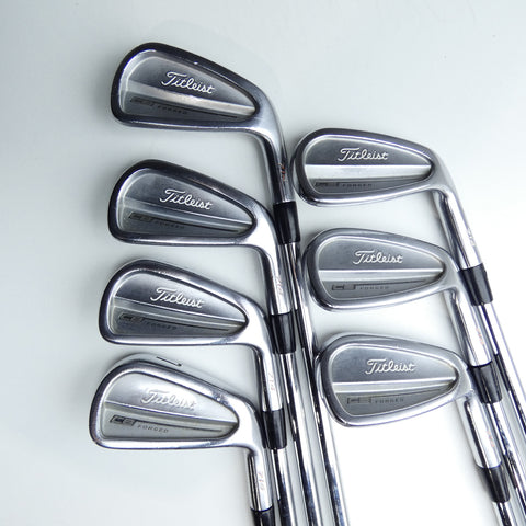 Used Titleist CB 714 Iron Set / 4 - PW / Stiff Flex