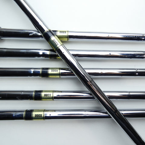 Used Mizuno Pro 221 Iron Set / 5 - PW / Stiff Flex