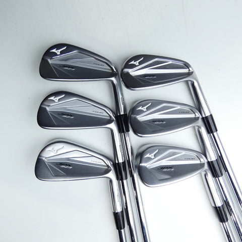 Used Mizuno JPX 923 Tour Iron Set / 5 - PW / Stiff Flex