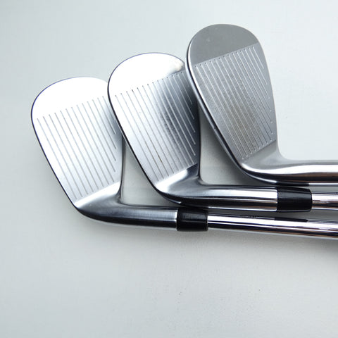 Used Titleist T200 2023 Iron Set / 5 - PW / Regular Flex