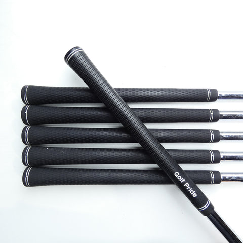 Used TaylorMade R11 Iron Set / 4 - 9 IRON / Stiff Flex