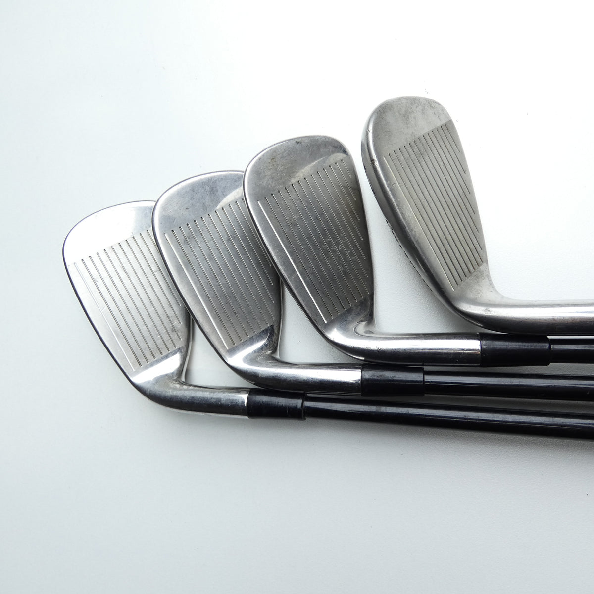 Used Cleveland CG Gold Iron Set / 4 - SW / Regular Flex - Replay Golf 