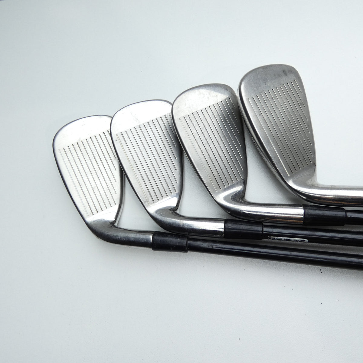 Used Cleveland CG Gold Iron Set / 4 - SW / Regular Flex - Replay Golf 