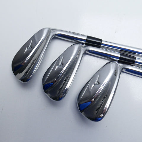 Used Mizuno Pro 221 Iron Set / 5 - PW / Stiff Flex