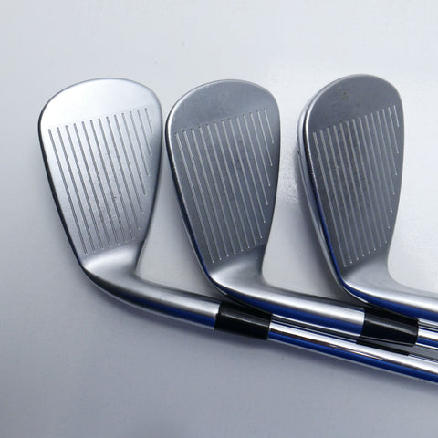 Used Mizuno JPX 925 Hot Metal Iron Set / 5 - PW / X-Stiff Flex