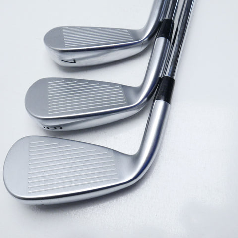 Used Mizuno JPX 925 Hot Metal Iron Set / 5 - PW / X-Stiff Flex