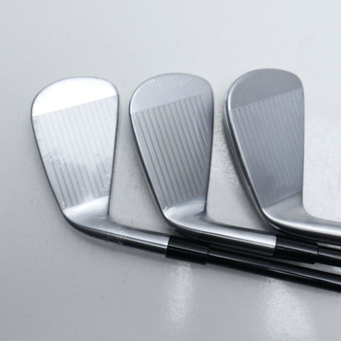 NEW TaylorMade P790 2025 Iron Set / 5 - PW / Regular Flex