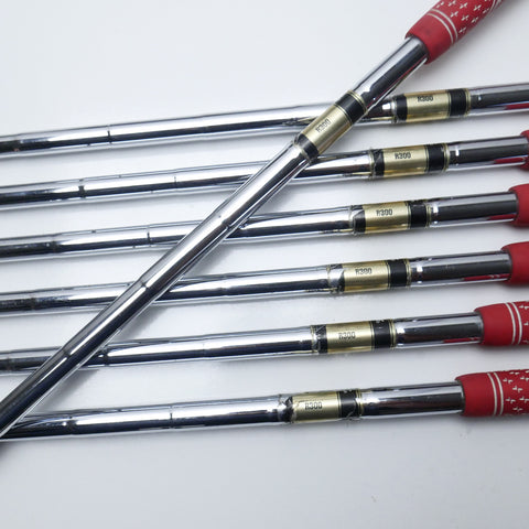Used Nike VR Cavity Back Iron Set / 4 - PW / Regular Flex