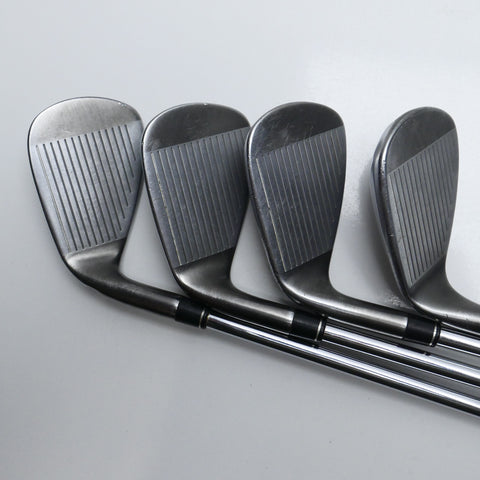 Used TaylorMade SpeedBlade Iron Set / 4 - SW / Regular Flex