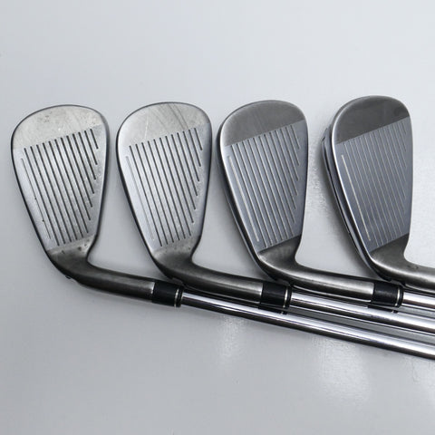 Used TaylorMade SpeedBlade Iron Set / 4 - SW / Regular Flex