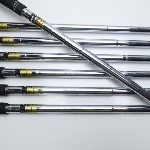 Used Wilson D100 Iron Set / 5 - SW / Uniflex