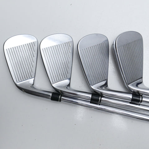 Used TaylorMade RocketBladez Tour Iron Set / 4 - PW / Regular Flex