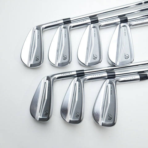 Used Takomo Iron 201 Iron Set / 4 - PW / Stiff Flex