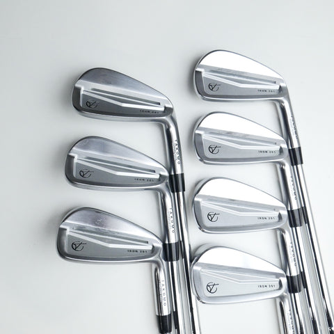 Used Takomo Iron 201 Iron Set / 4 - PW / Stiff Flex