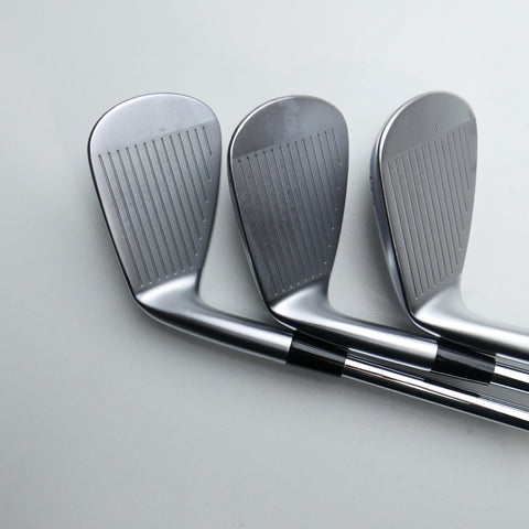 Used Mizuno JPX 925 Forged Iron Set / 5 - PW + GW / Stiff Flex