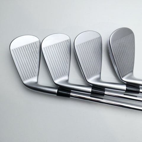 Used Mizuno JPX 925 Forged Iron Set / 5 - PW + GW / Stiff Flex