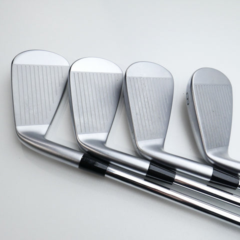 Used Mizuno JPX 925 Forged Iron Set / 5 - PW + GW / Regular Flex