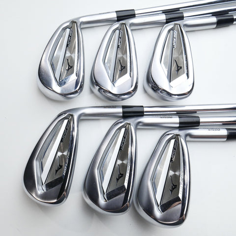 Used Mizuno JPX 921 Hot Metal Iron Set / 5 - PW / Stiff Flex
