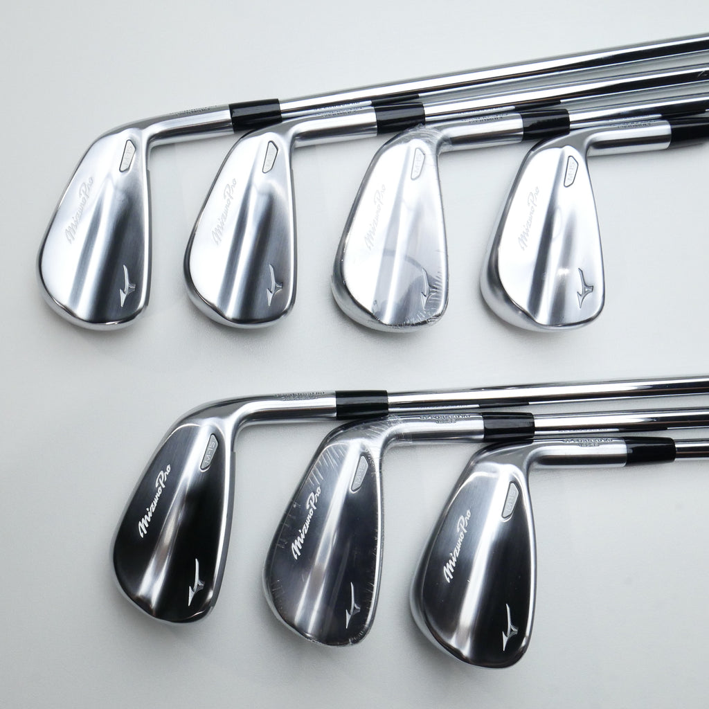 Used Mizuno M-15 Iron Set / 4 - PW / Stiff Flex