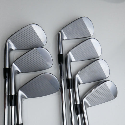 Used Mizuno M-15 Iron Set / 4 - PW / Regular Flex