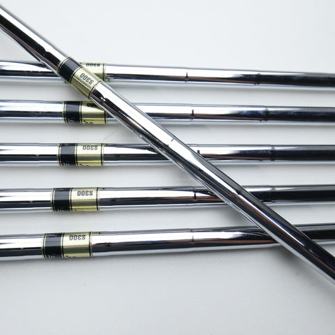Used Mizuno Pro 221 Iron Set / 5 - PW / Stiff Flex