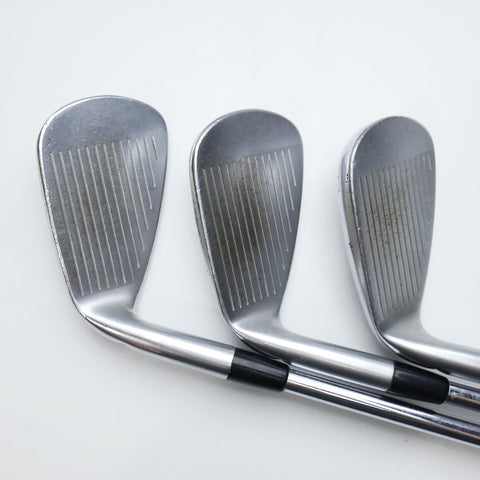 Used Mizuno JPX 900 Hot Metal Iron Set / 4 - PW / Regular Flex