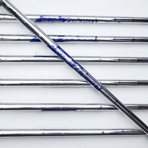 Used Mizuno JPX 900 Hot Metal Iron Set / 4 - PW / Regular Flex