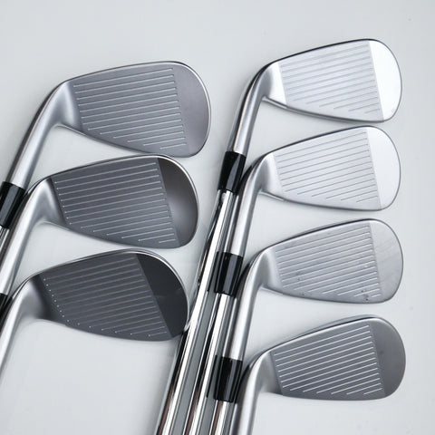Used Mizuno JPX 923 Hot Metal Iron Set / 5 - PW + GW / Regular Flex