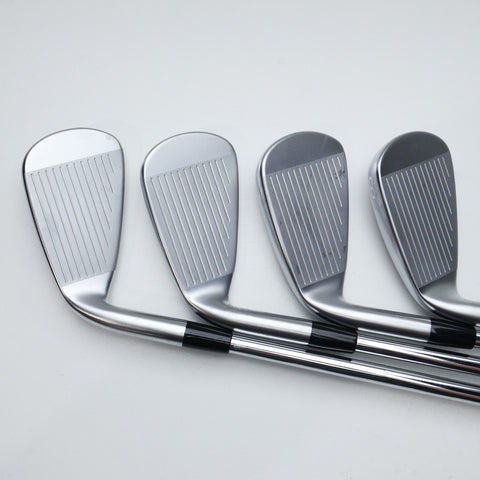 Used Mizuno JPX 923 Hot Metal Iron Set / 5 - PW + GW / Regular Flex