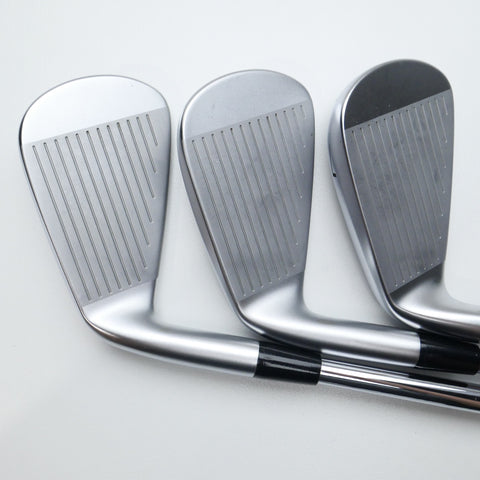 Used Mizuno JPX 925 Forged Iron Set / 5 - PW / Stiff Flex