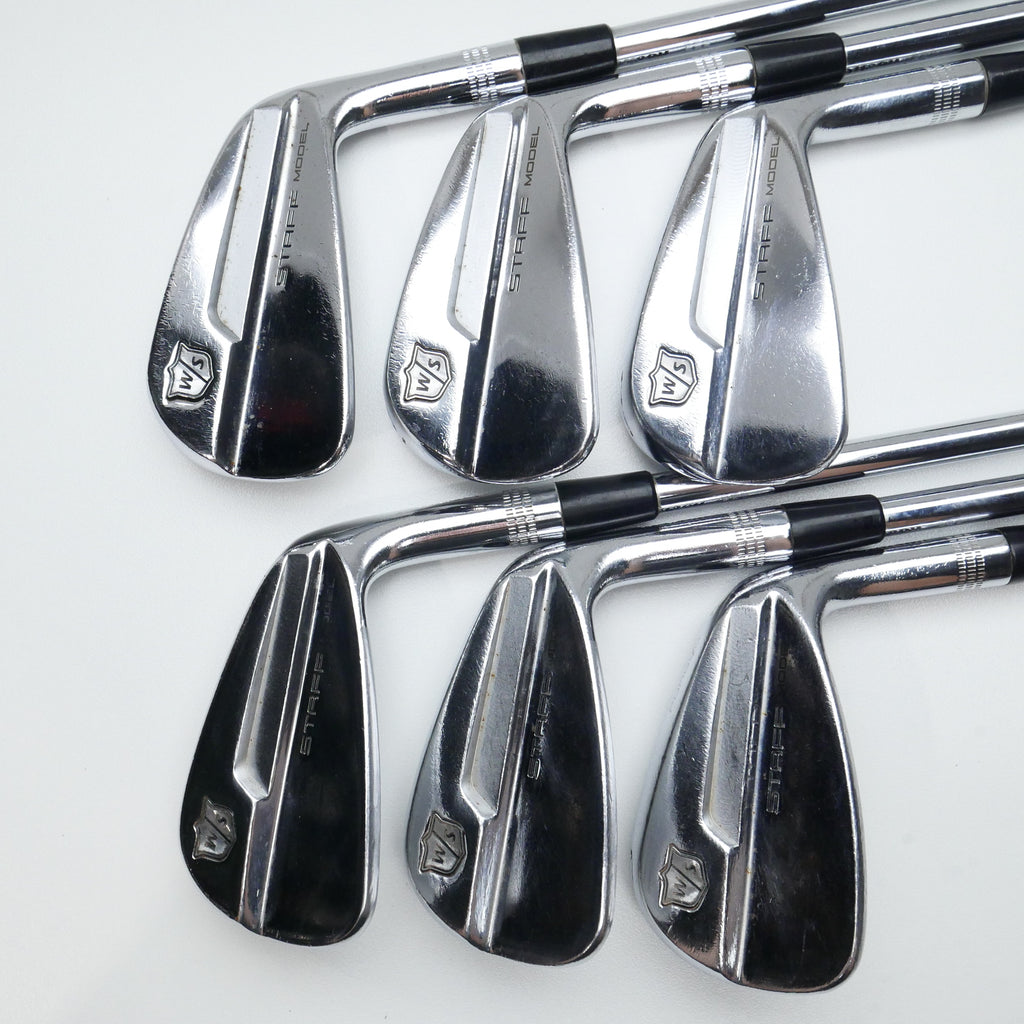 Used Wilson Staff Model Blade Iron Set / 5 - PW / Regular Flex