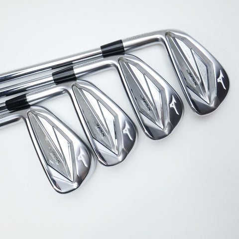 Used Mizuno JPX 923 Forged Iron Set / 4 - PW / Stiff Flex / Left-Handed