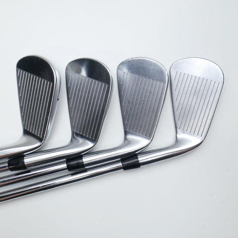 Used Titleist 620 MB Iron Set / 4 - PW / Stiff Flex / Left-Handed