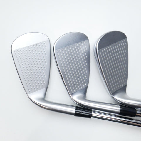 Used Mizuno JPX 921 Hot Metal Iron Set / 5 - PW / Regular Flex