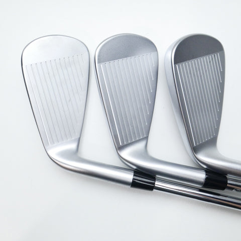 Used Cleveland Launcher XL 2022 Iron Set / 6 - PW / Regular Flex