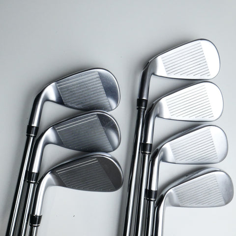 Used Callaway Big Bertha B21 Iron Set / 4 - PW / Regular Flex